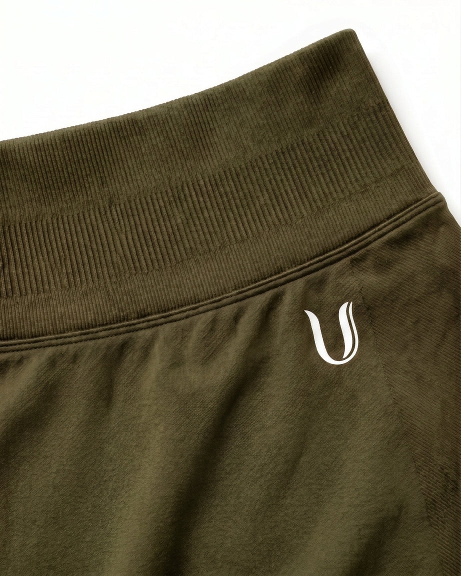 Luna | Premium Seamless Scrunch Short - Green