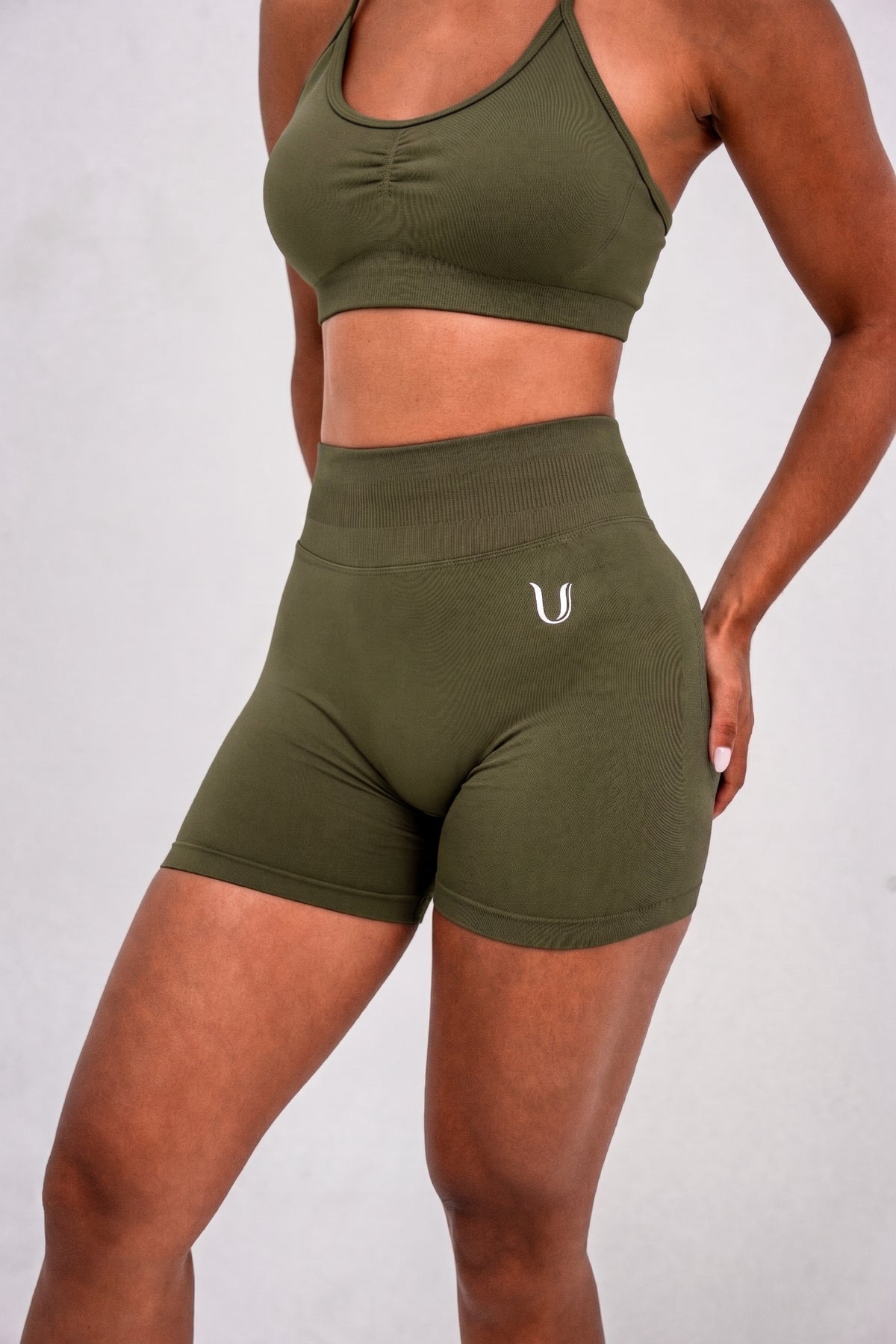 Luna | Premium Seamless Scrunch Short - Green