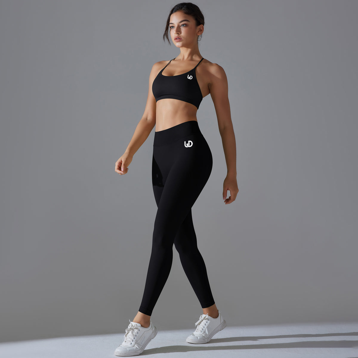 Mila | Strap Sports Bra - Black