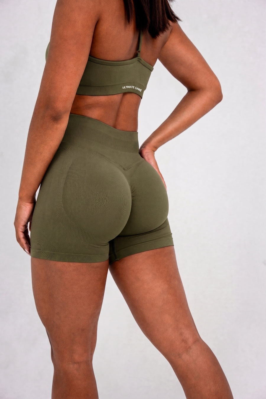 Luna | Premium Seamless Scrunch Short - Green
