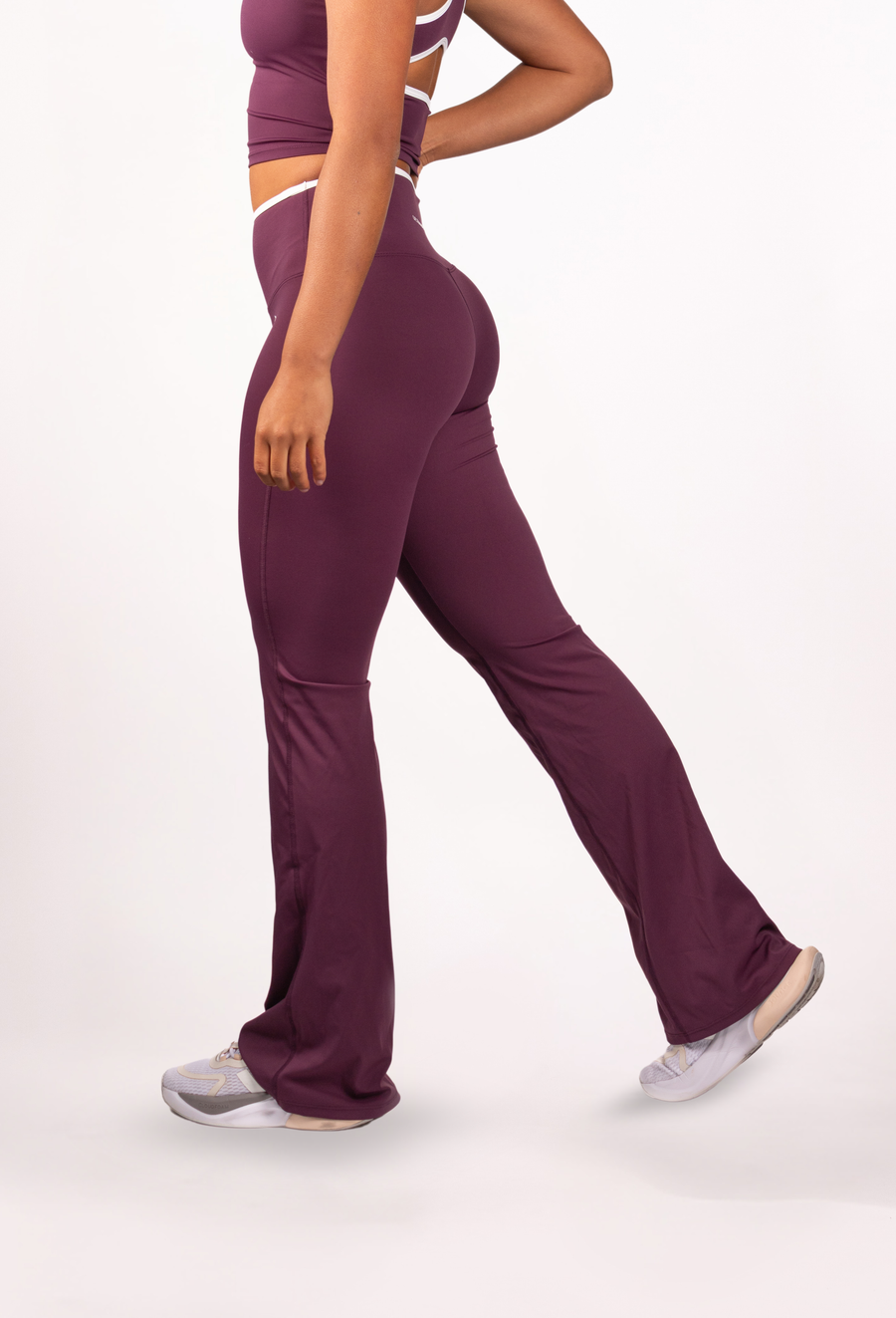 Ivy | Flare Leggings – Burgundy V2